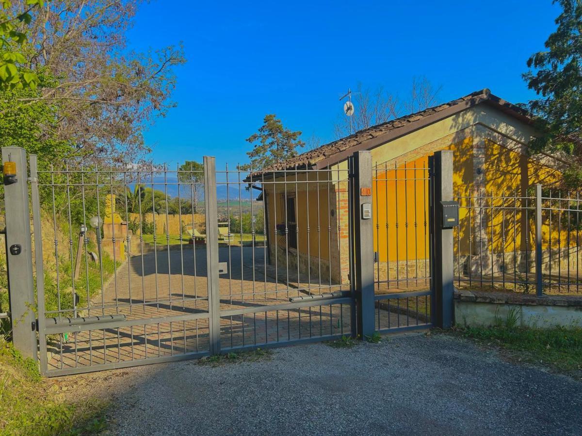Casolare Del Maestrale - M&M Holiday House Perugia Dış mekan fotoğraf